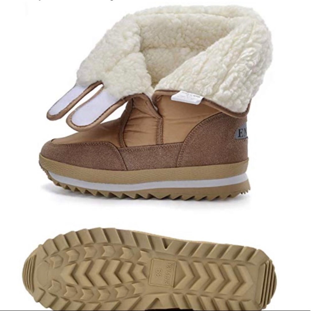 New Tan Snow Boots